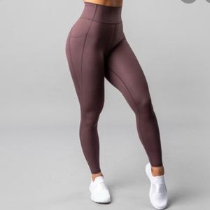 Alphalete alphalux legging